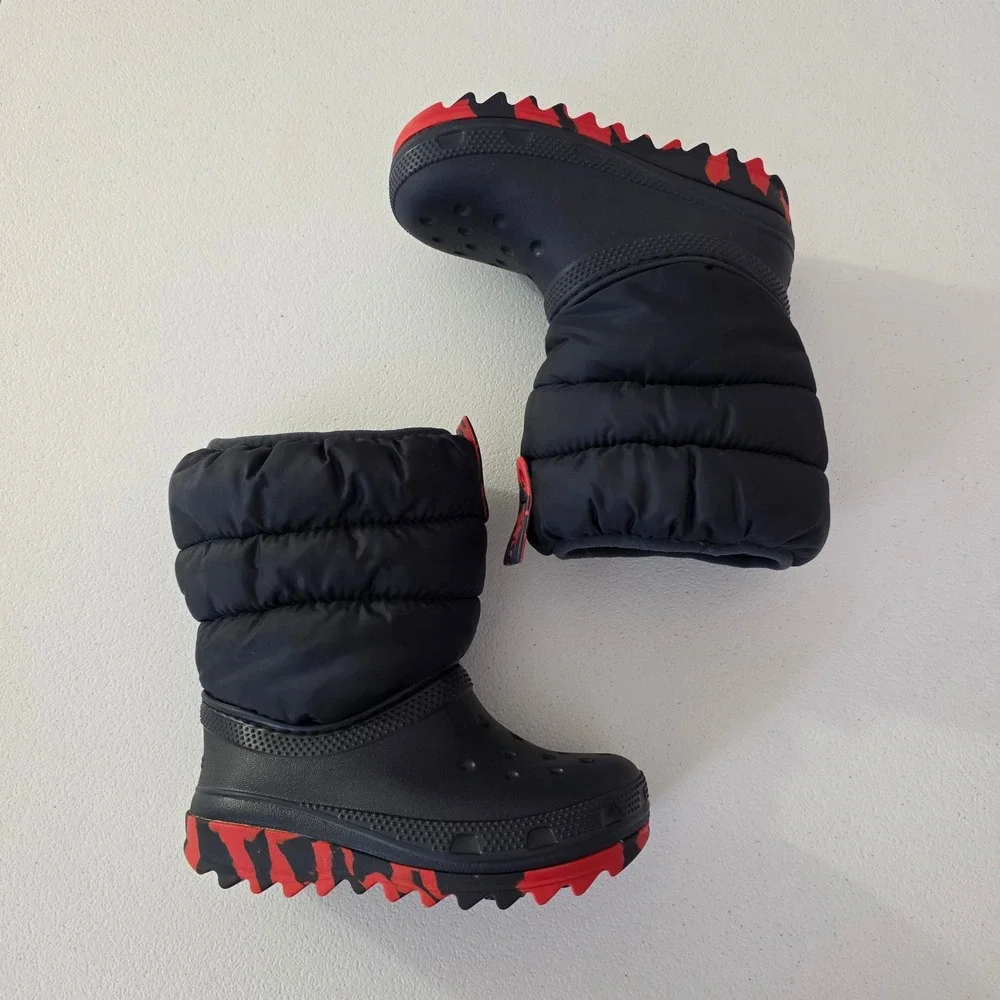 Crocs Classic Neo Puff Boots Kids C9 Black Red Camo Insulated Winter 207683